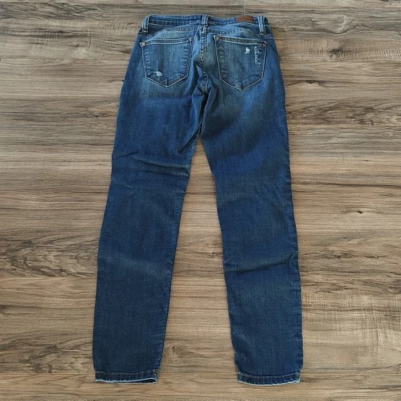 🎉Host Pick🎉 EUC Distressed Plaid Patch Skinny Jeans - Picture 5 of 7